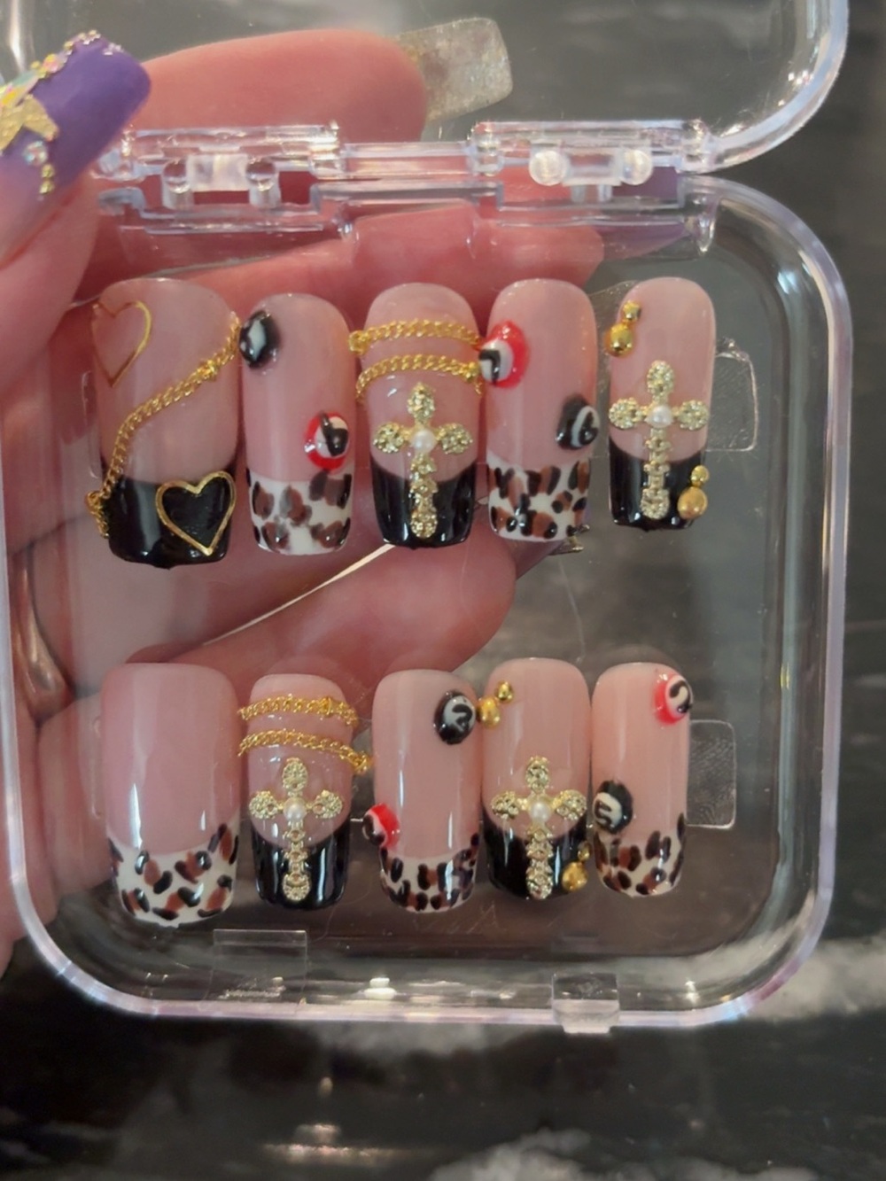 Press-On Nails - Picture 13 of 13